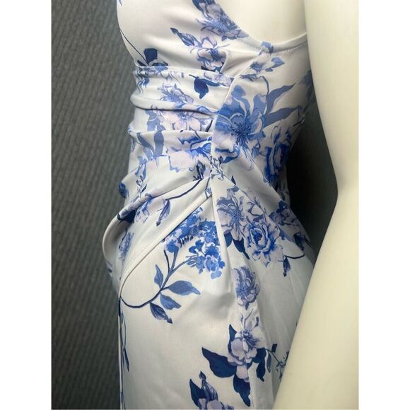 Urban Outfitters Floral‎ Summer Dress Faux Wrap V-Neck Midi - Picture 6 of 13